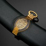 Leather sheath of the Arabian sword with a luxurious belt ring.